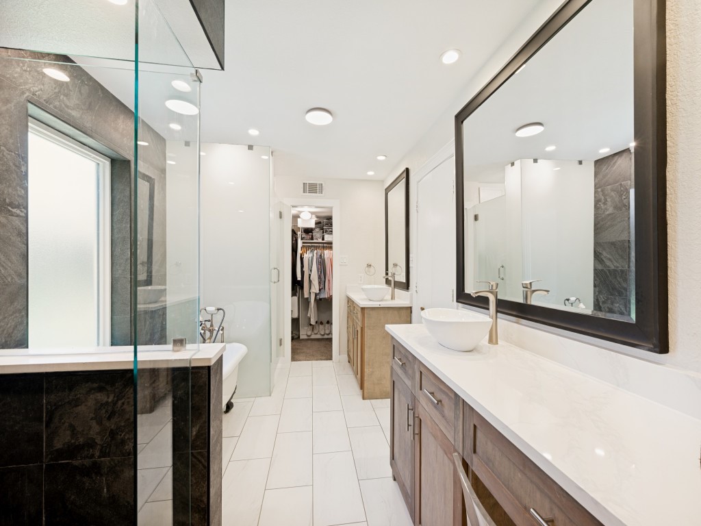 7711 Turnberry Lane Dallas TX 75248