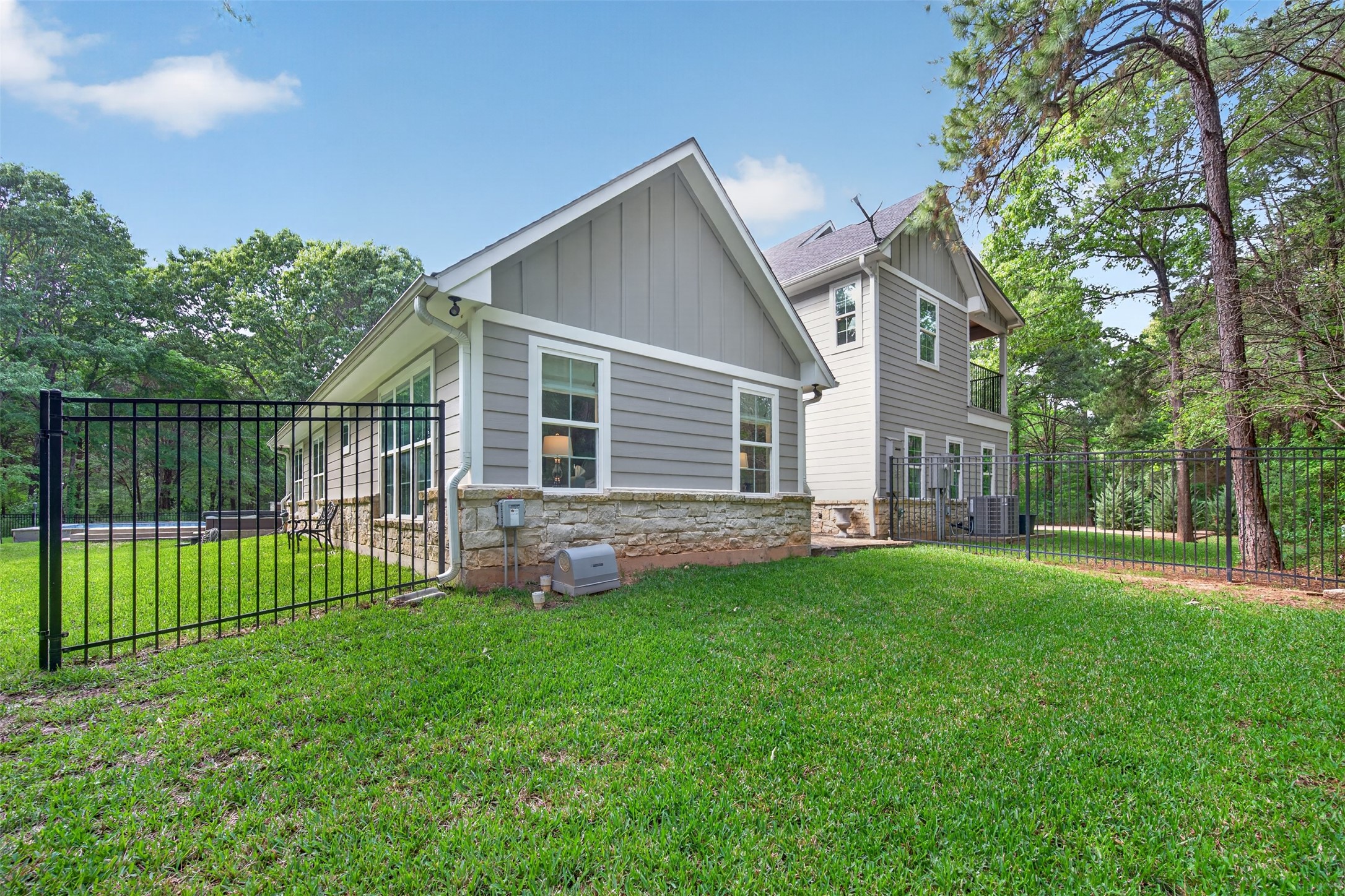4747 Stonebridge Lane Athens TX 75751