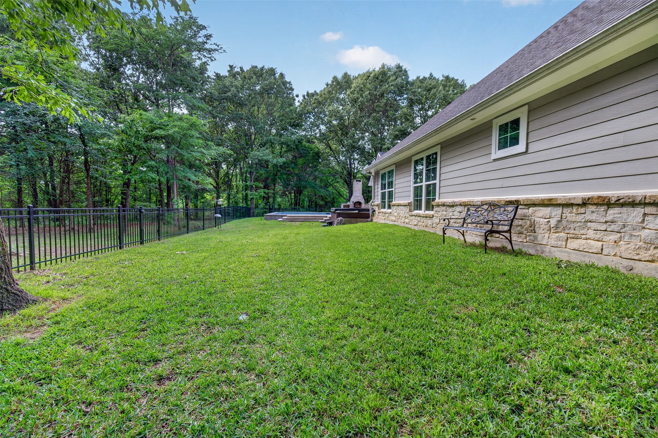 4747 Stonebridge Lane Athens TX 75751