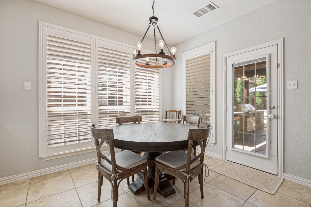1300 Burnett Drive Lantana TX 76226