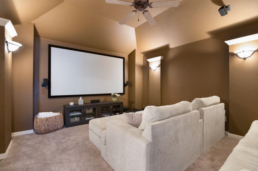 1300 Burnett Drive Lantana TX 76226