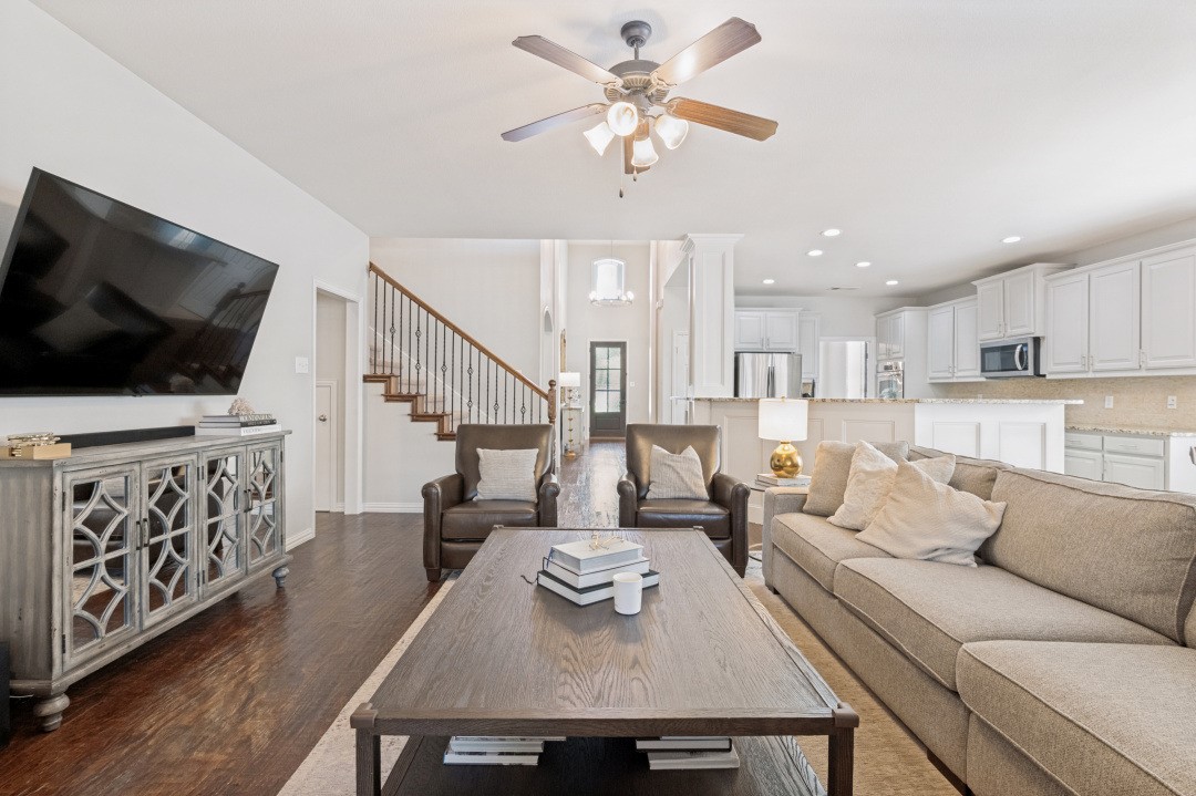1300 Burnett Drive Lantana TX 76226