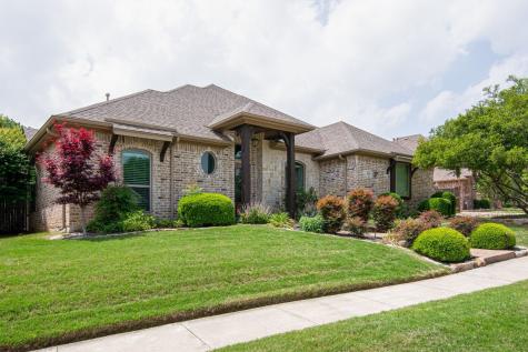 7836 Shady Oaks Drive North Richland Hills TX 76182
