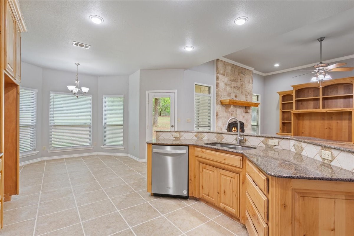 140 Oak Ridge Loop Whitney TX 76692