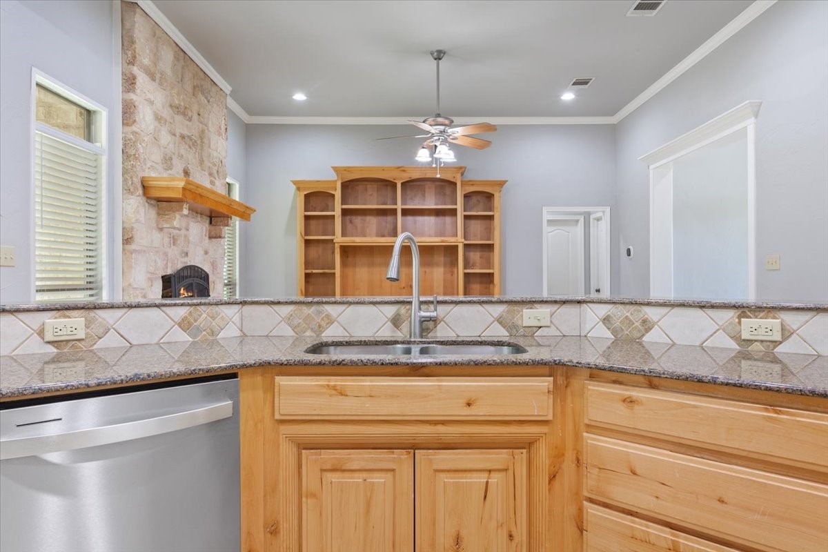 140 Oak Ridge Loop Whitney TX 76692