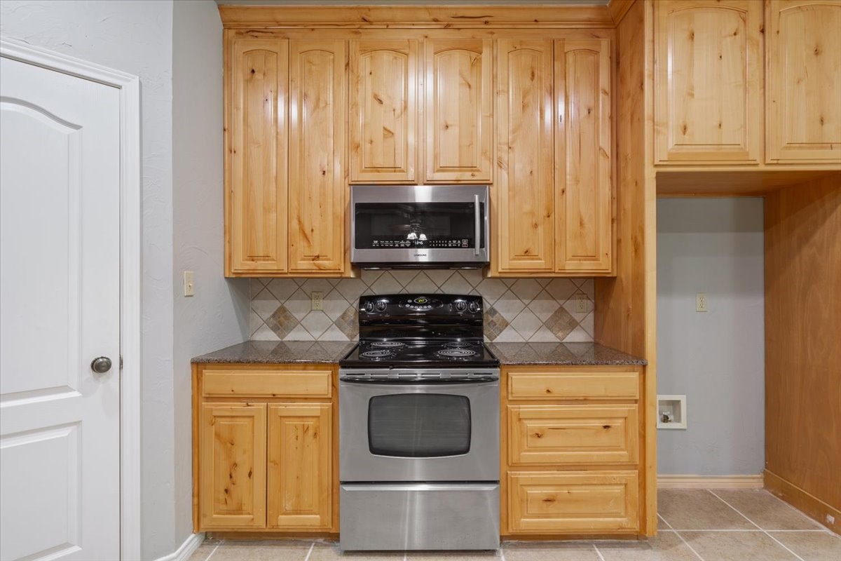 140 Oak Ridge Loop Whitney TX 76692