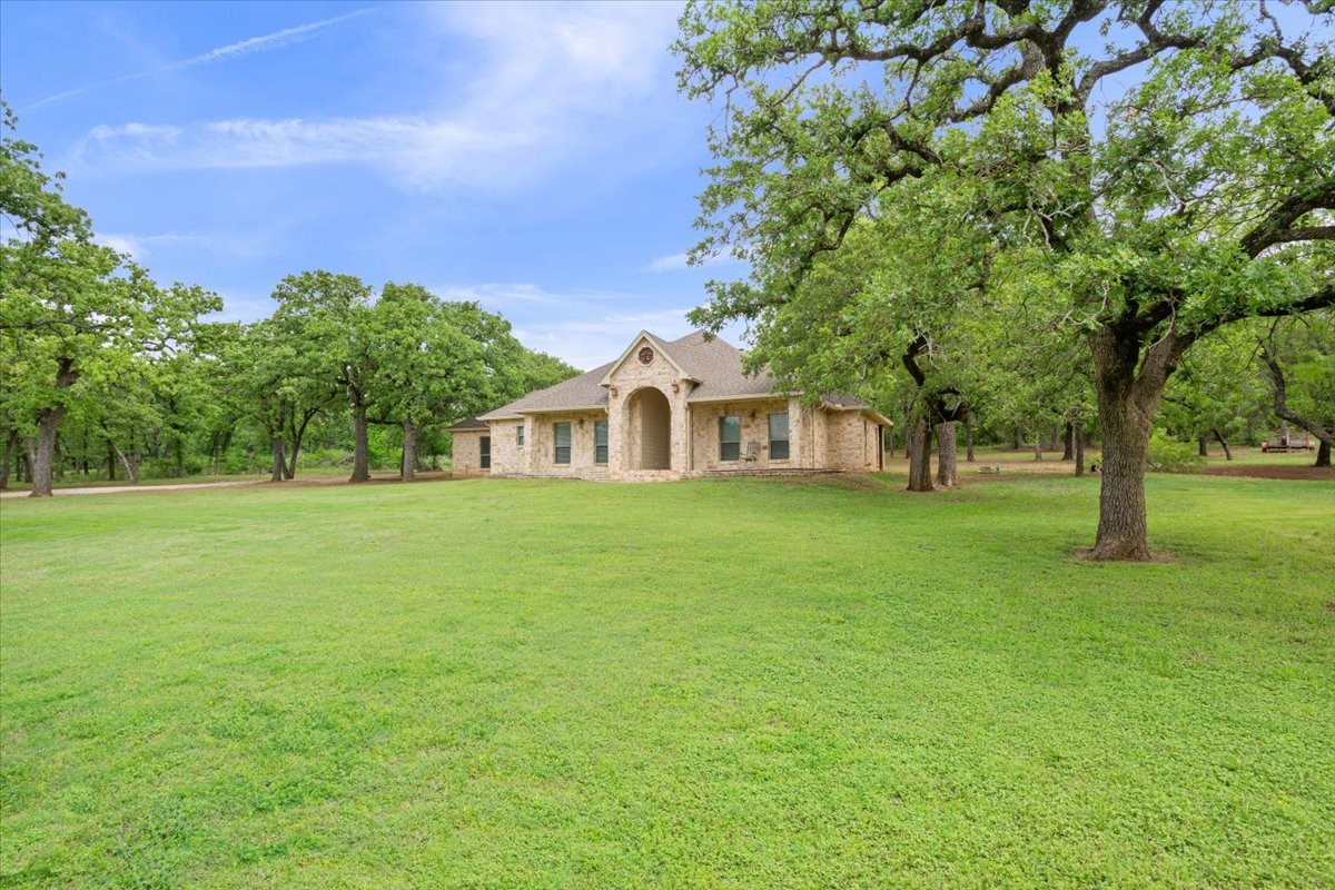 140 Oak Ridge Loop Whitney TX 76692