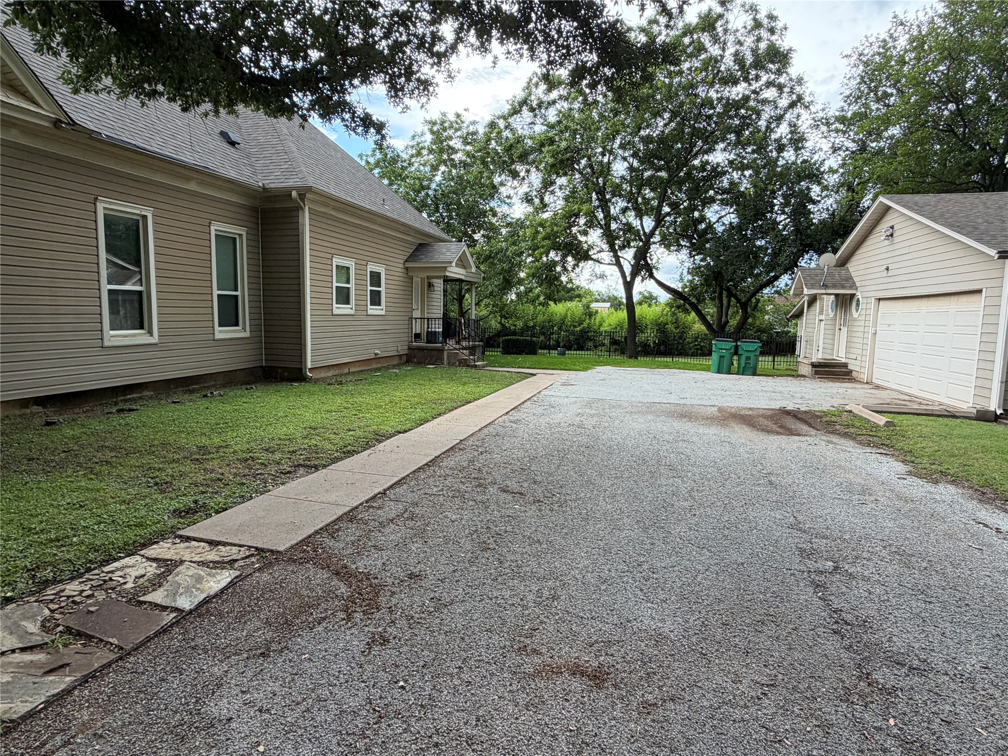 445 W Belknap Street Jacksboro TX 76458