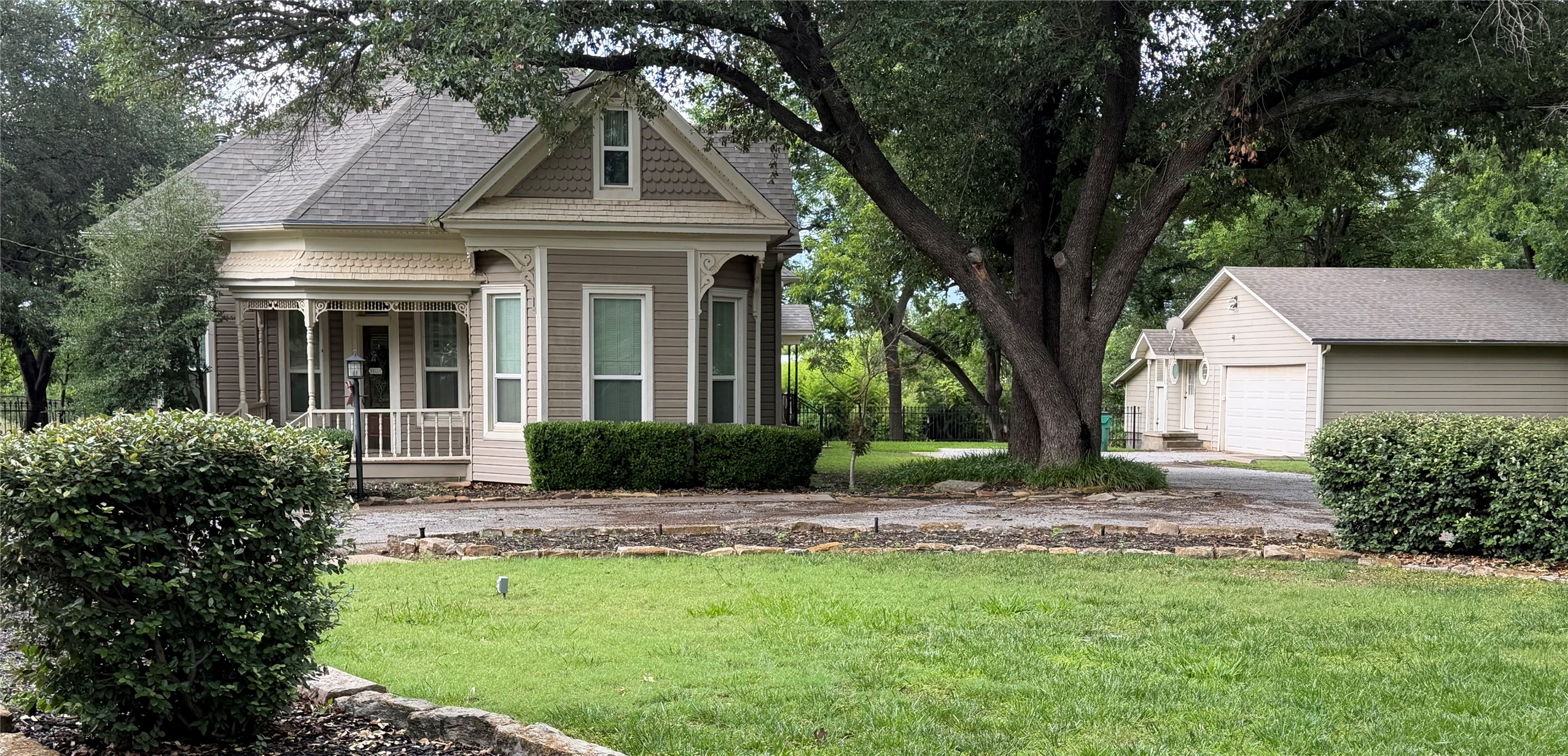 445 W Belknap Street Jacksboro TX 76458