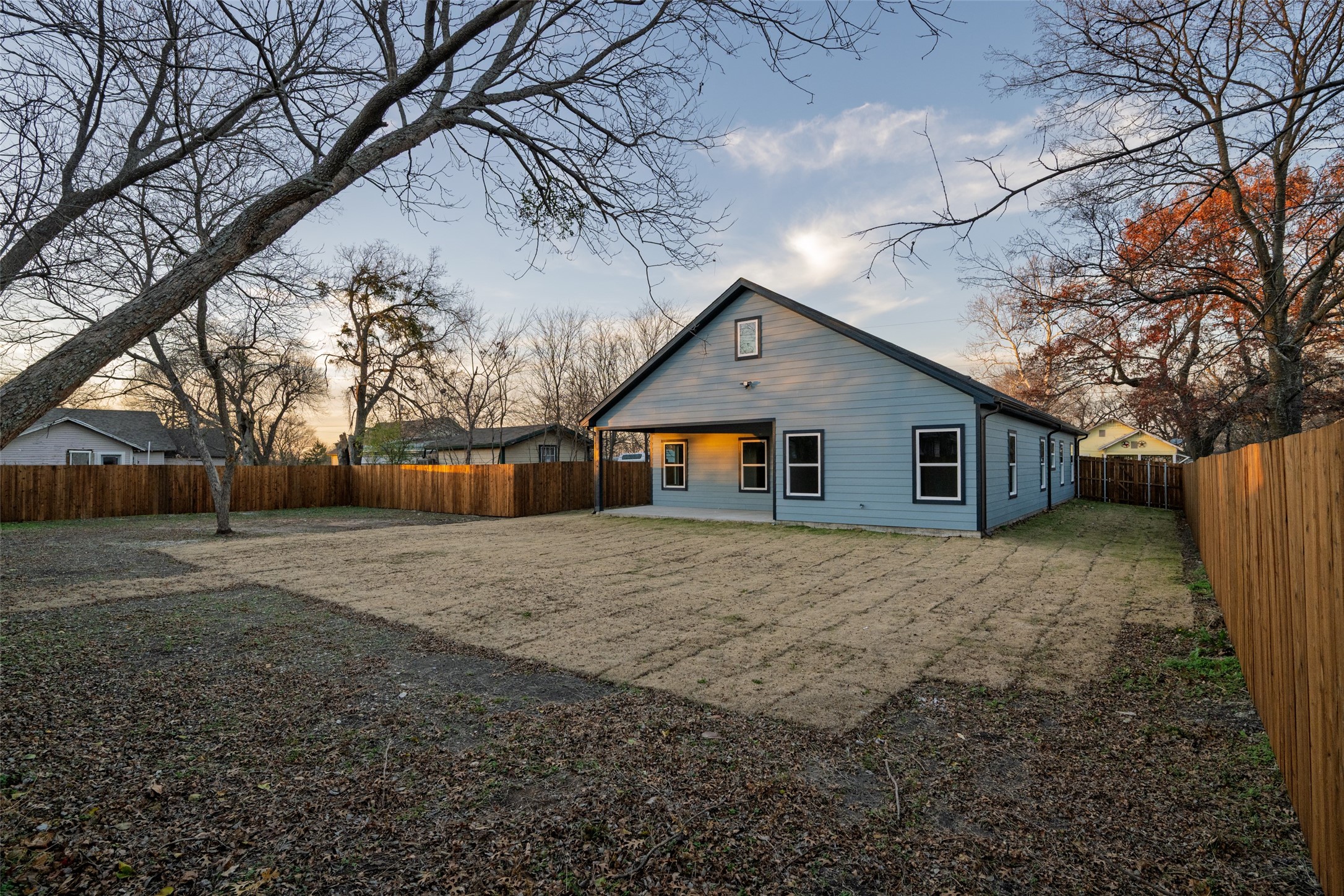 411 W Elm Street Whitewright TX 75491