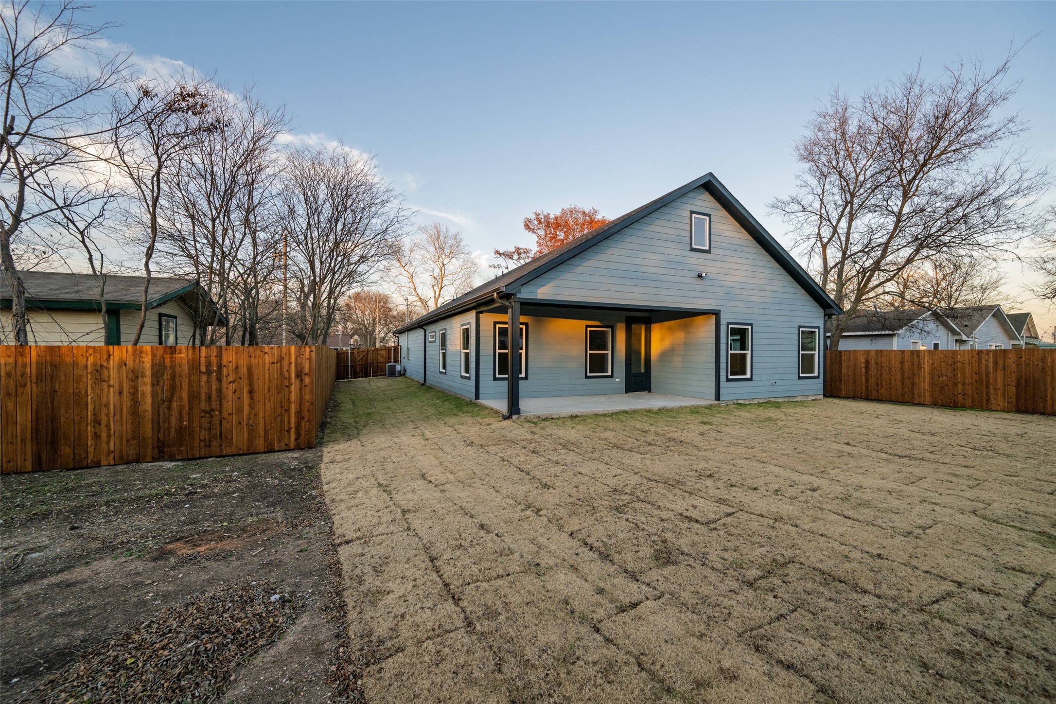 411 W Elm Street Whitewright TX 75491