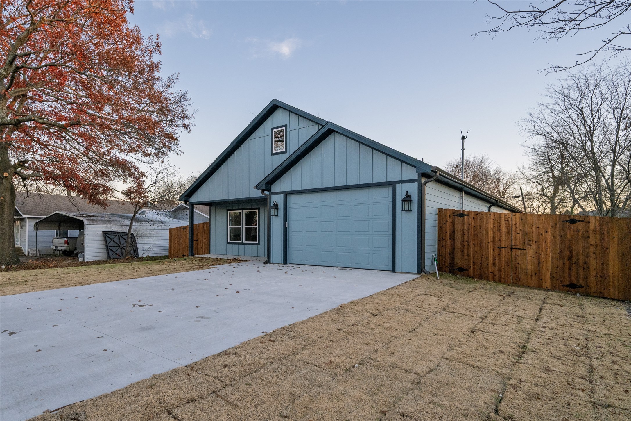 411 W Elm Street Whitewright TX 75491