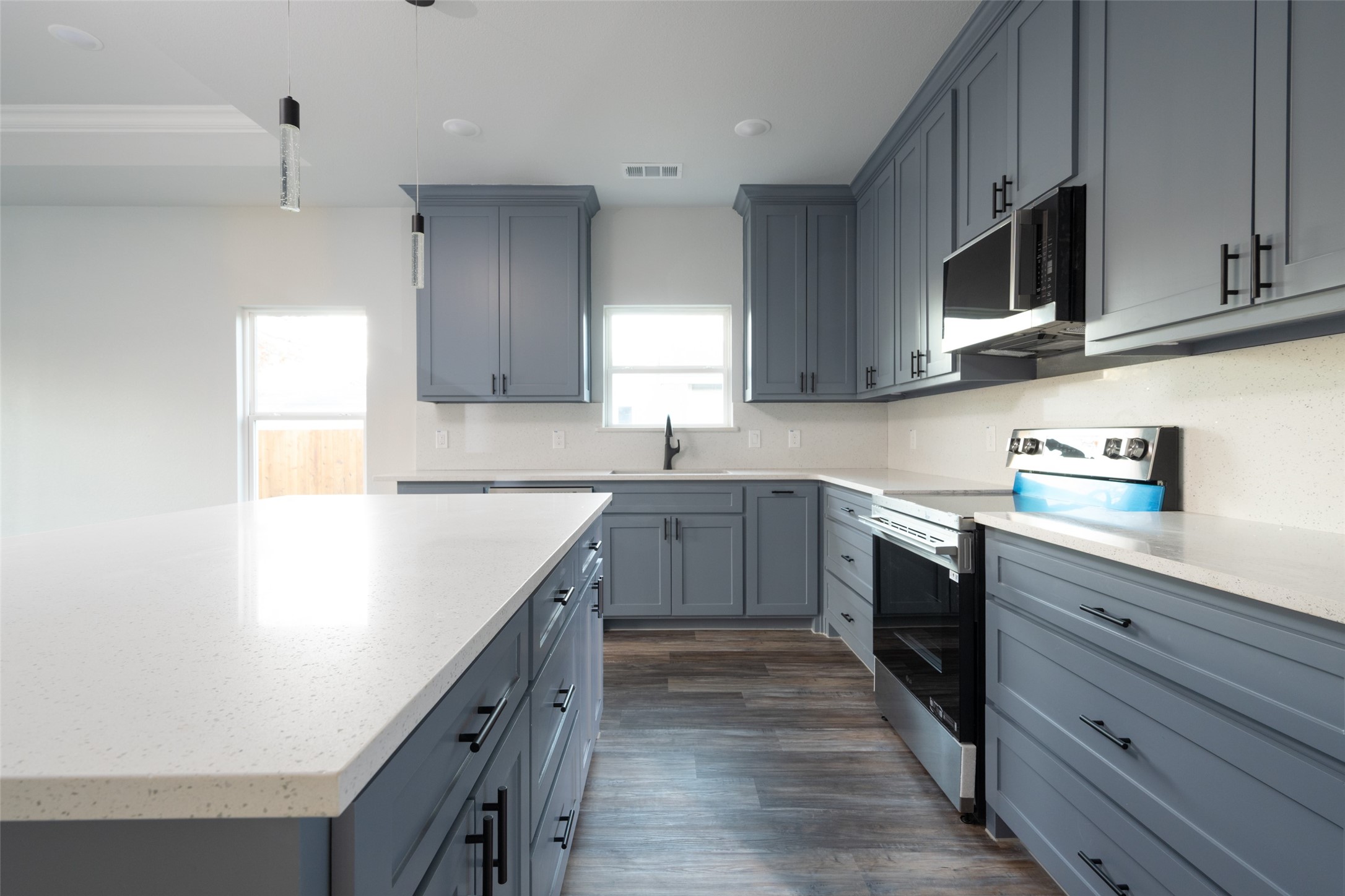 411 W Elm Street Whitewright TX 75491