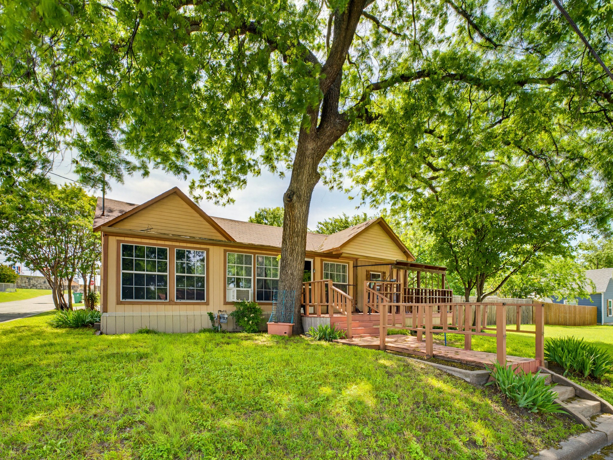601 S Miller Street Decatur TX 76234