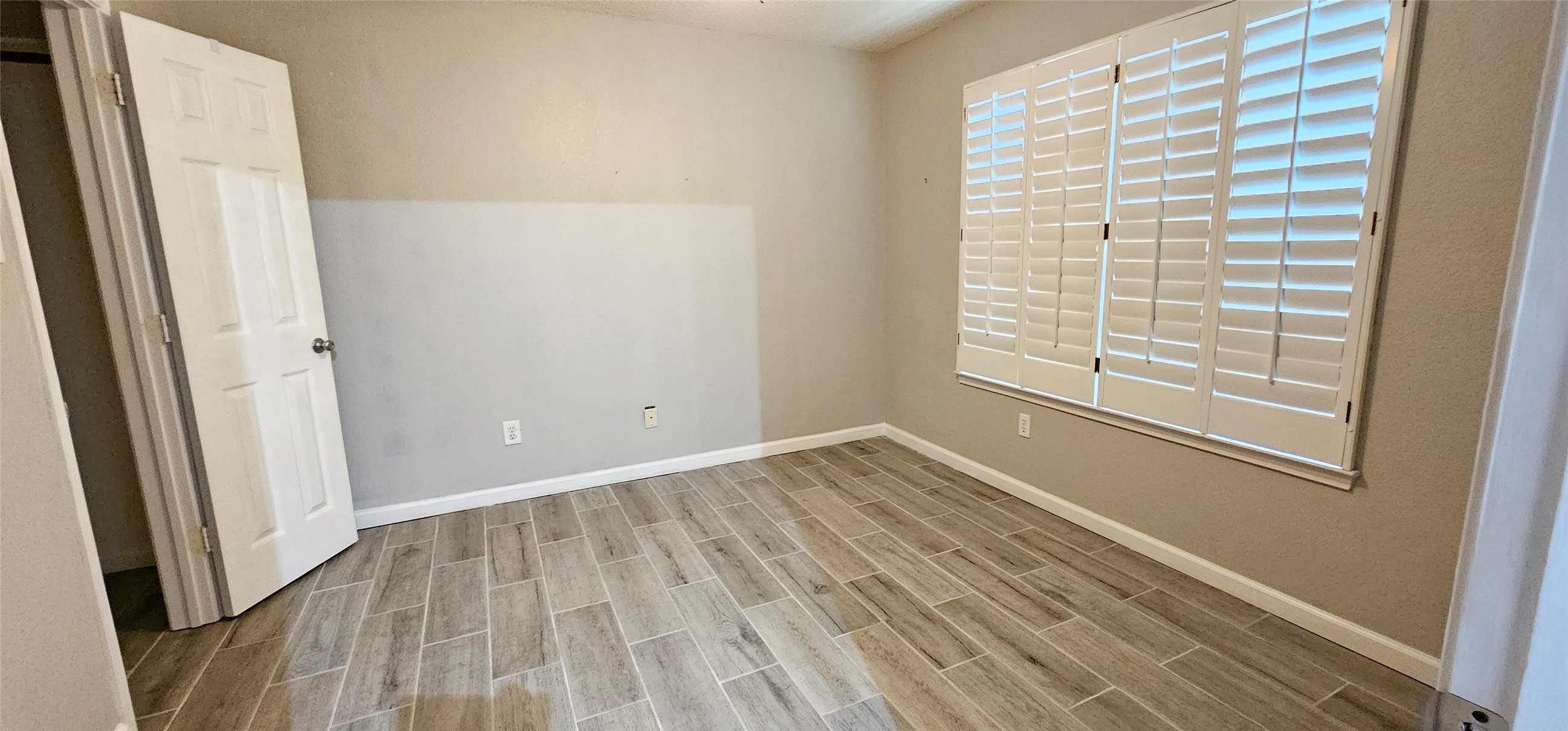 2956 S Bend Drive Dallas TX 75229