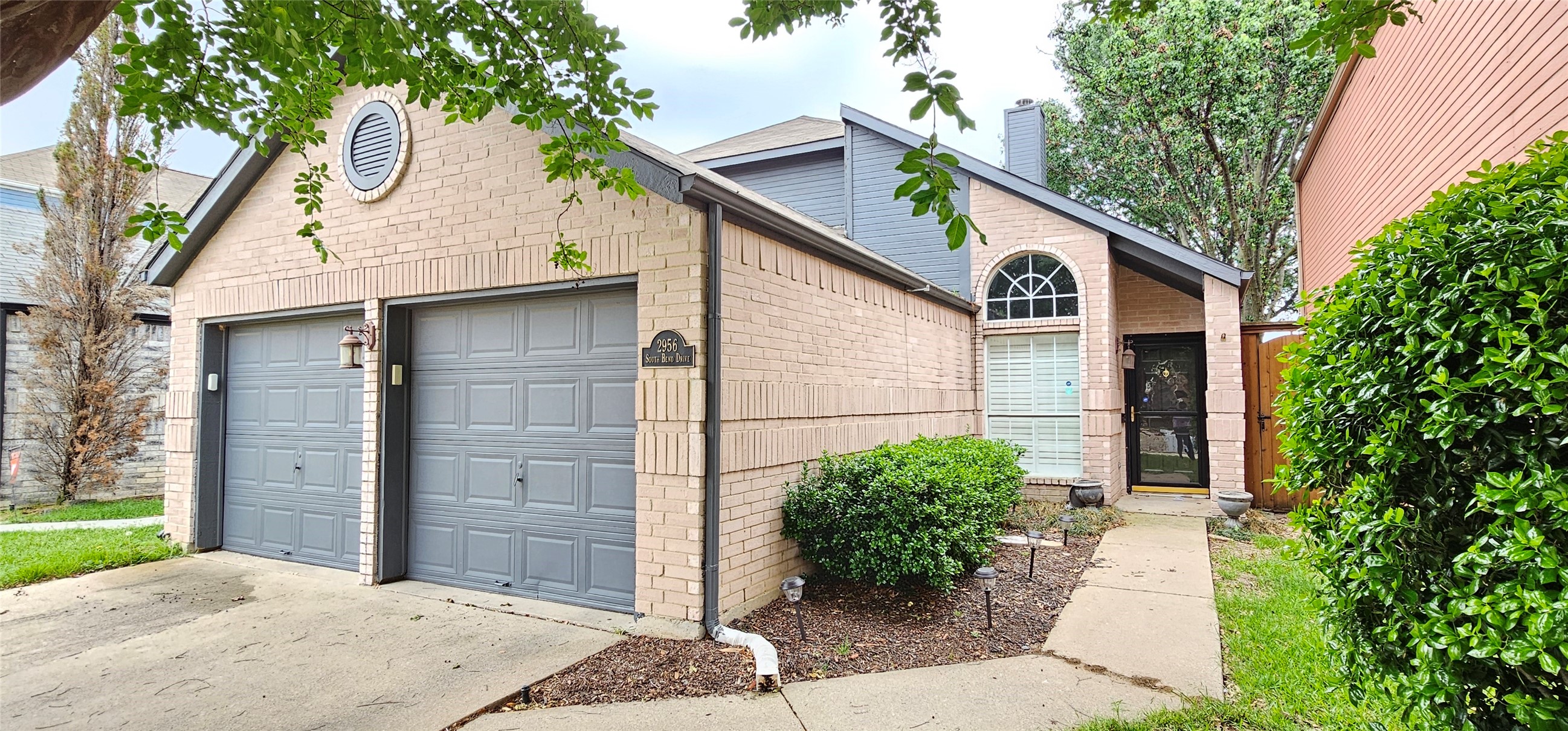 2956 S Bend Drive Dallas TX 75229