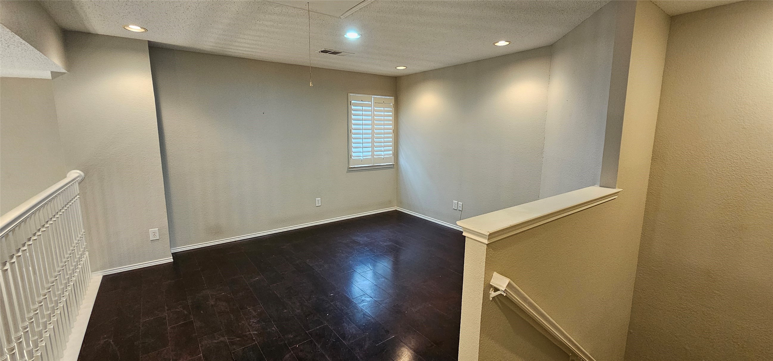 2956 S Bend Drive Dallas TX 75229