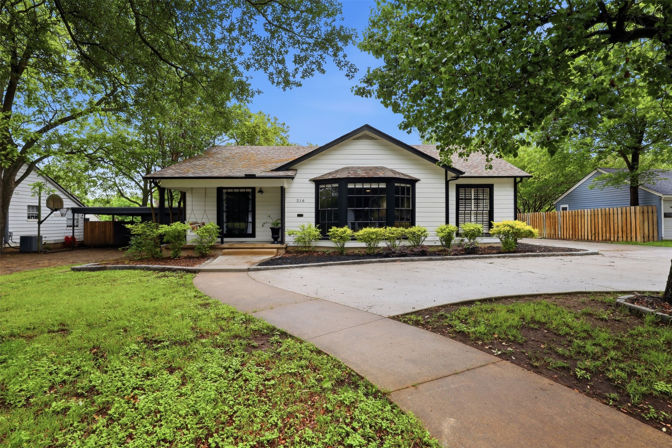 216 Sunset Drive Cleburne TX 76033