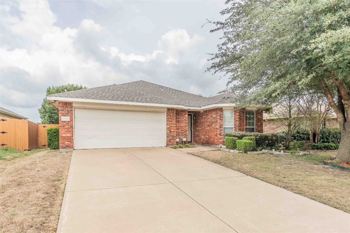 2043 Old Glory Lane Heartland TX 75126