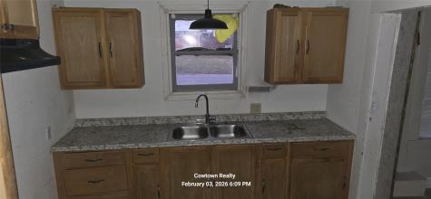 506 N Washington Street Kaufman TX 75142
