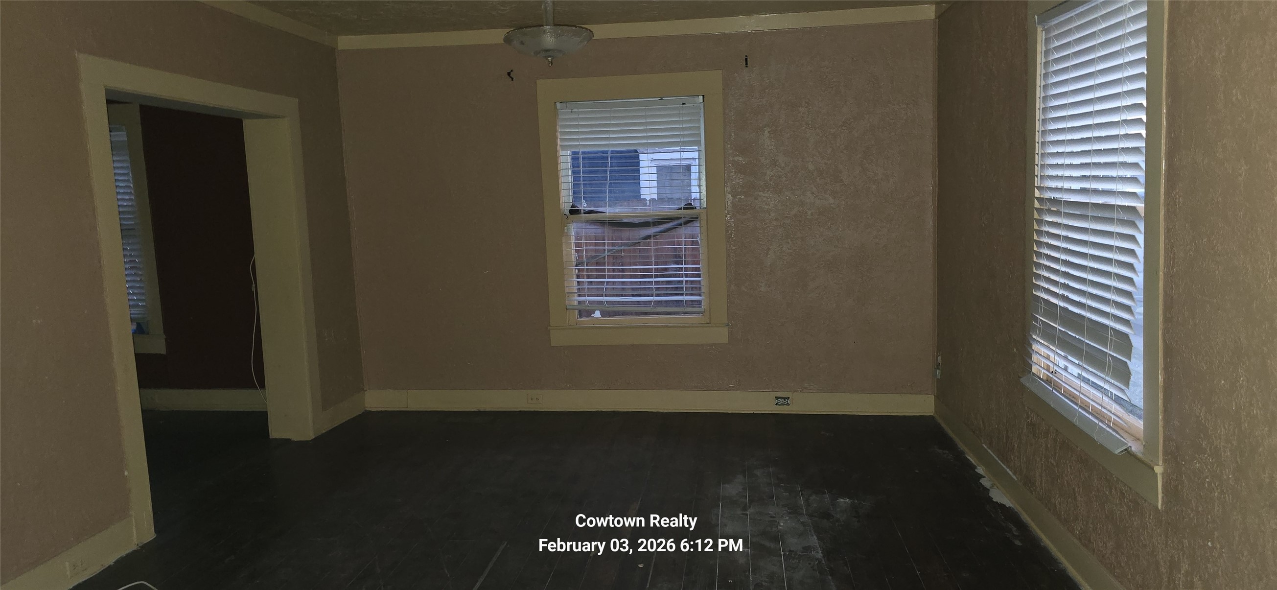 506 N Washington Street Kaufman TX 75142
