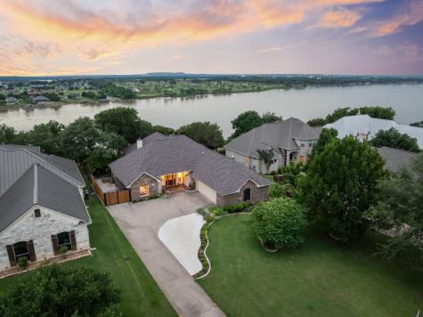 2505 Alta Vista Court Granbury TX 76049