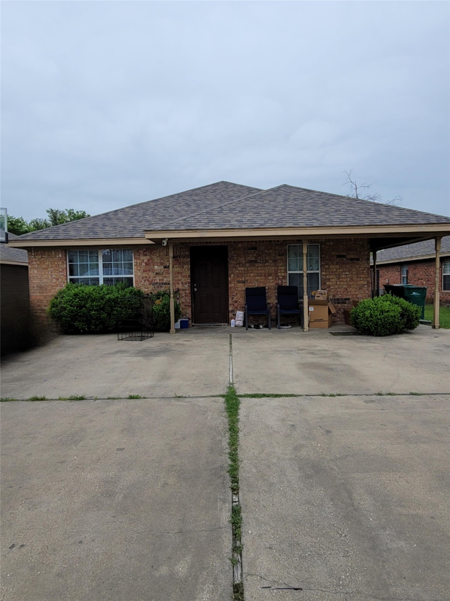 235-237 E Craven Avenue Lacy Lakeview TX 76705
