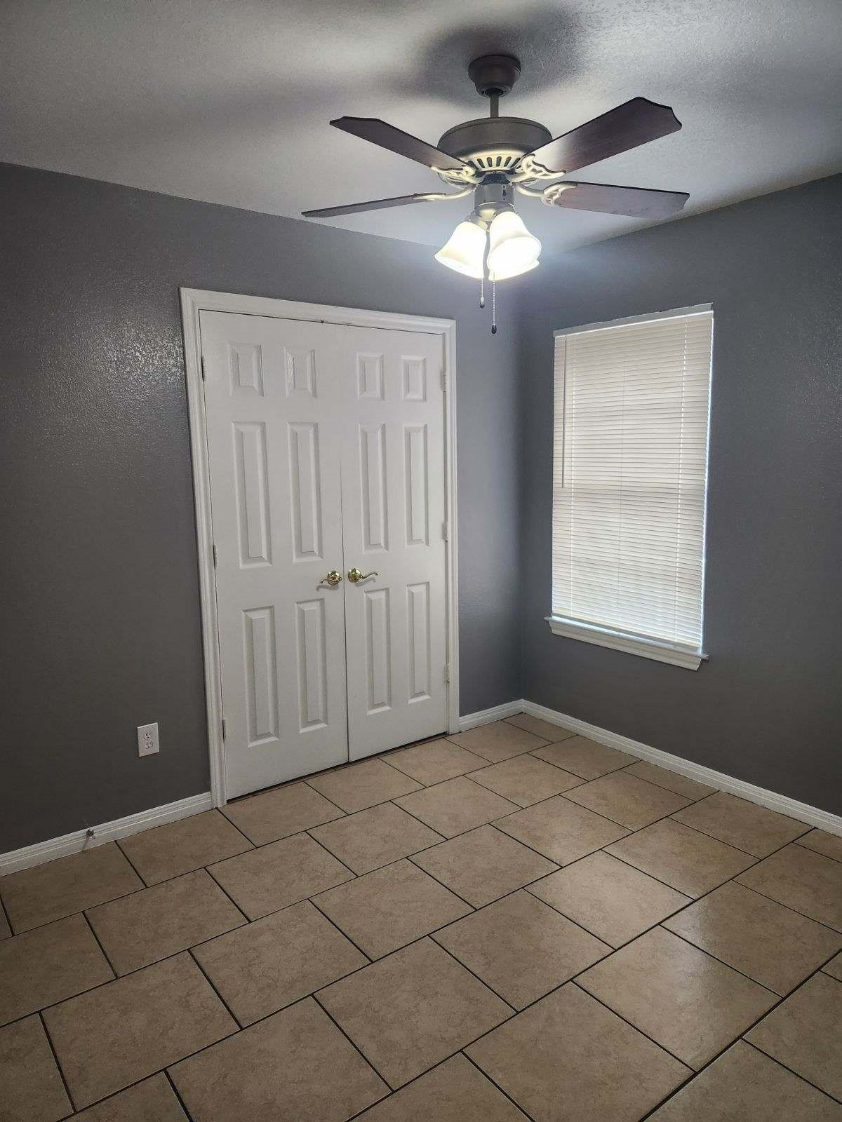 235-237 E Craven Avenue Lacy Lakeview TX 76705