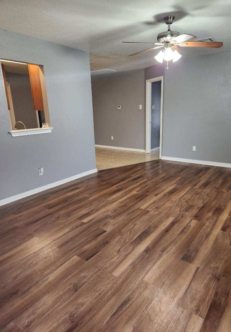 235-237 E Craven Avenue Lacy Lakeview TX 76705