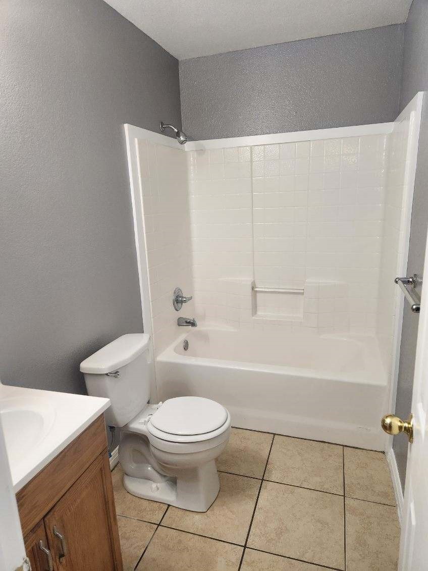 235-237 E Craven Avenue Lacy Lakeview TX 76705