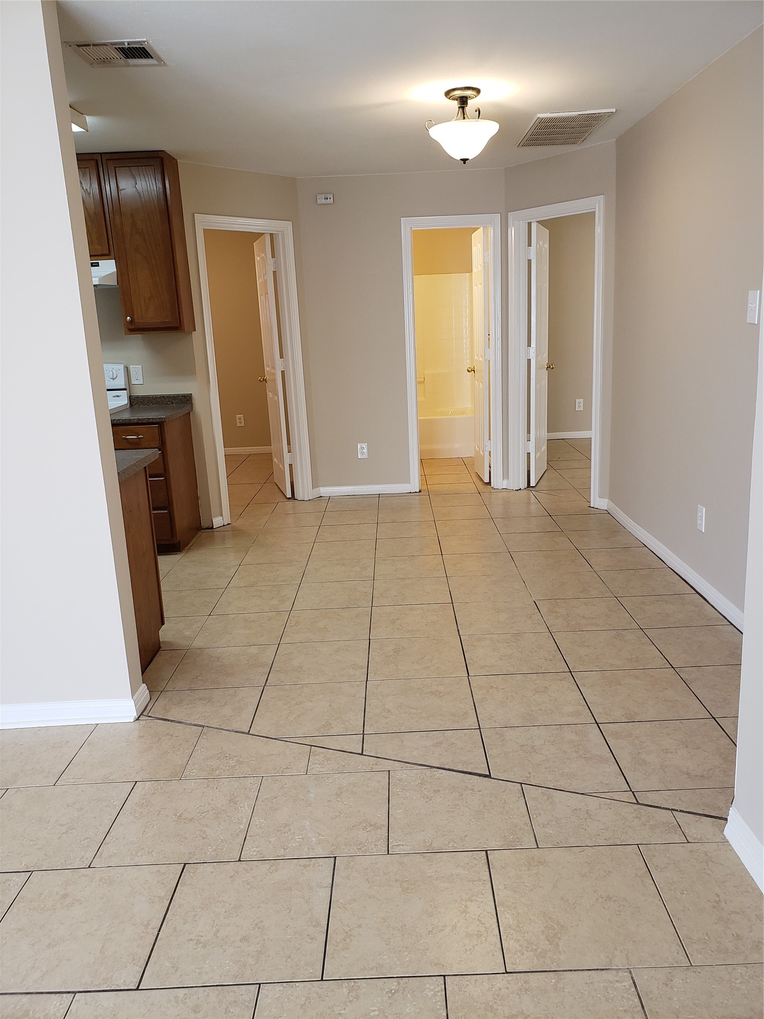 235-237 E Craven Avenue Lacy Lakeview TX 76705