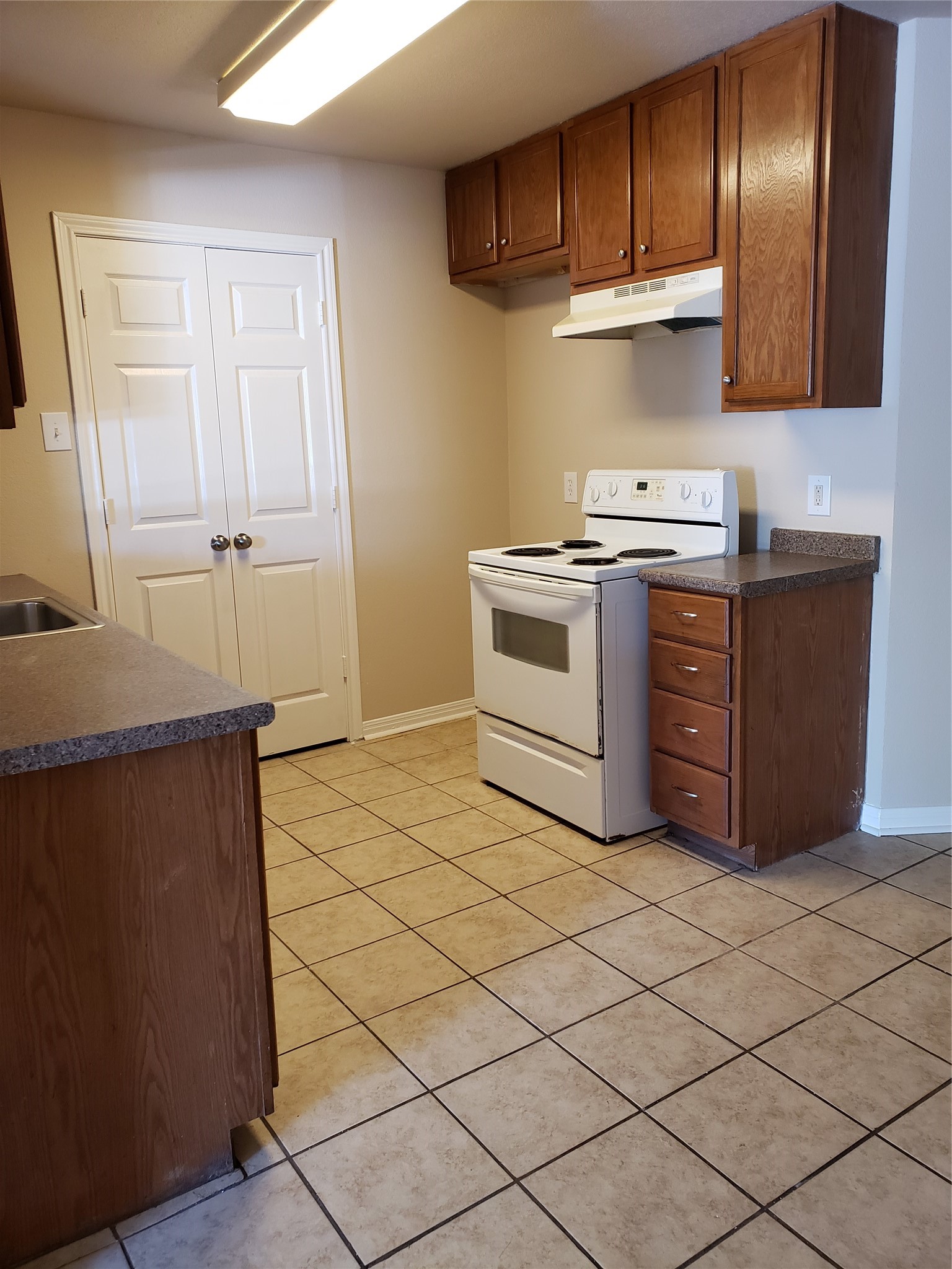 235-237 E Craven Avenue Lacy Lakeview TX 76705