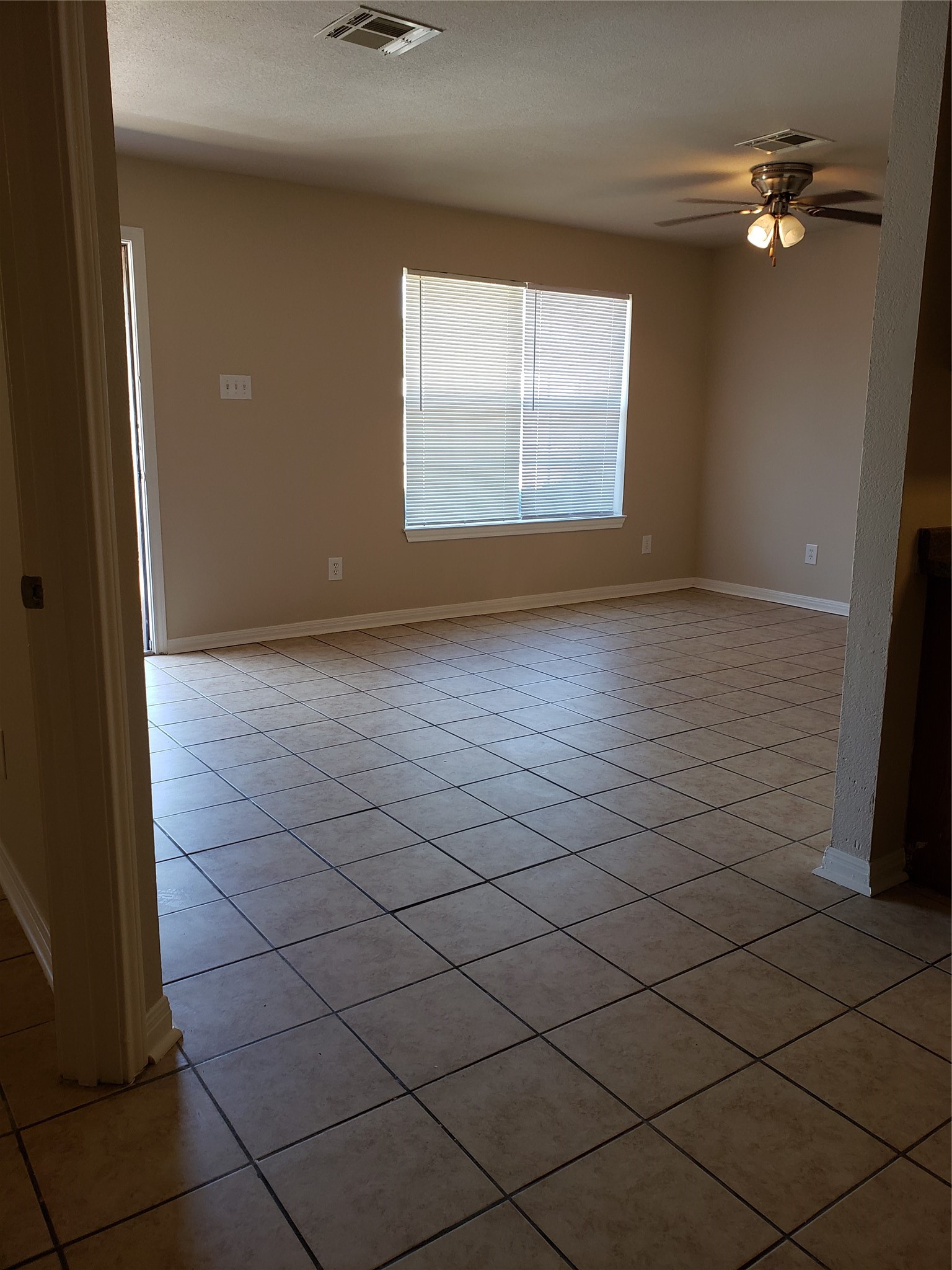 235-237 E Craven Avenue Lacy Lakeview TX 76705