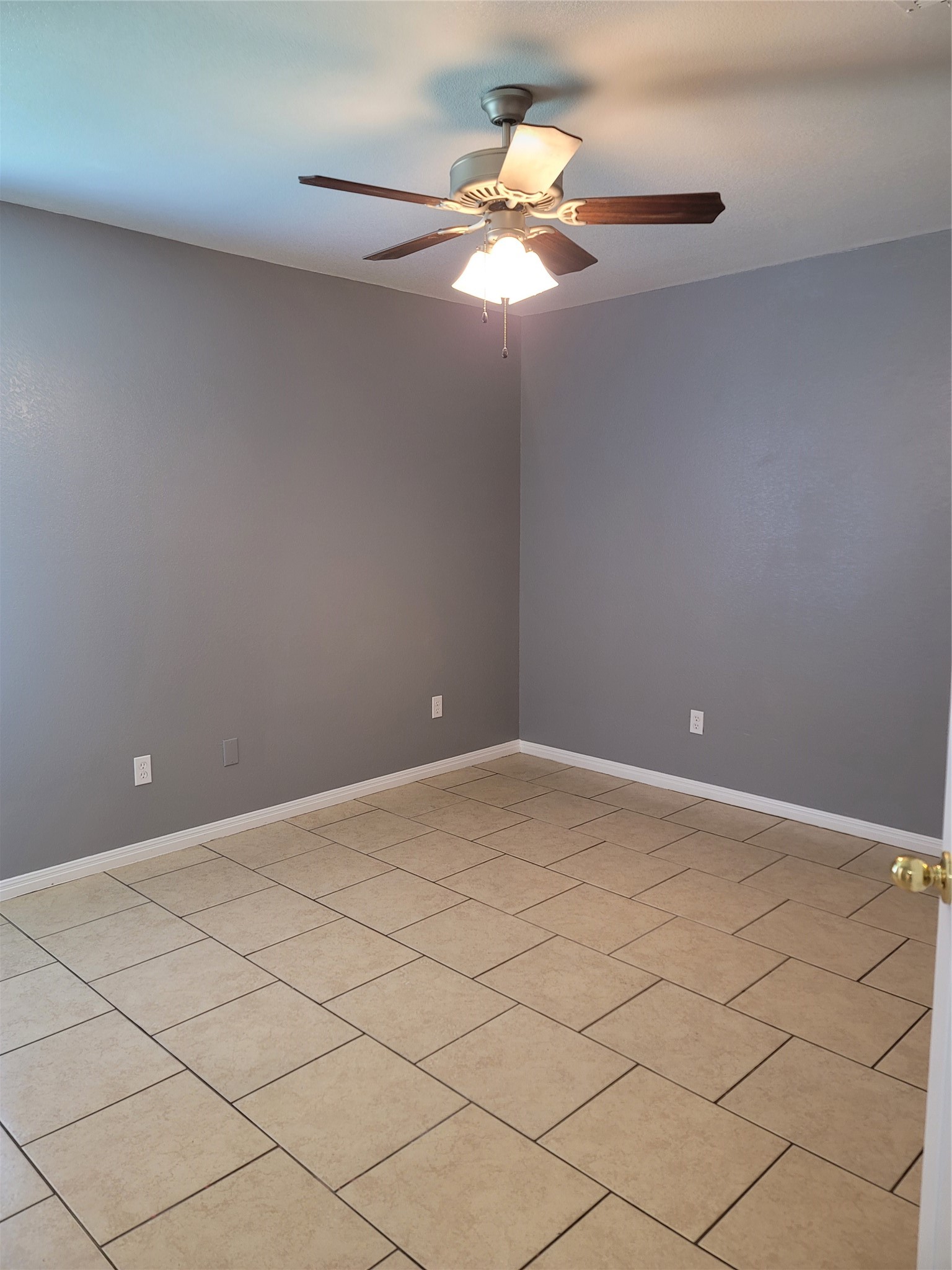 235-237 E Craven Avenue Lacy Lakeview TX 76705