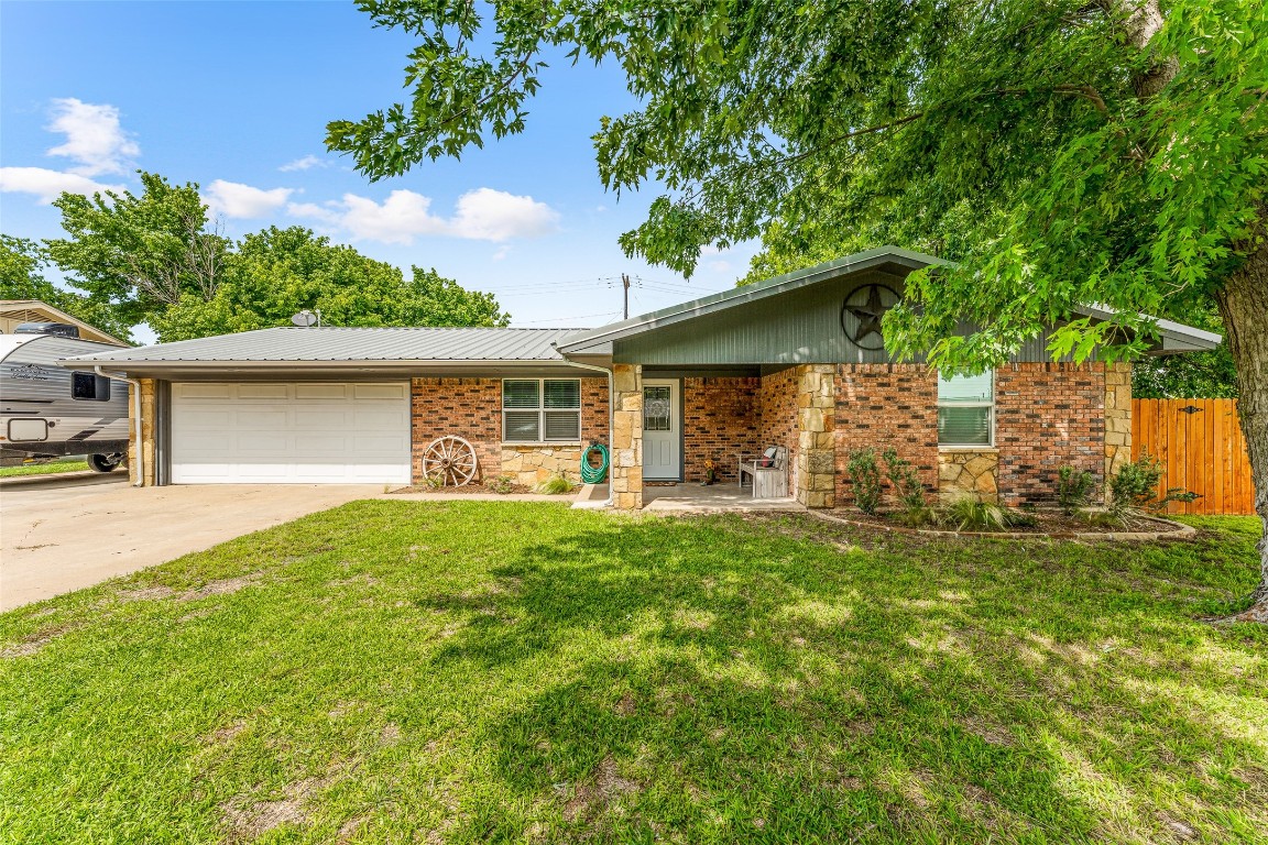 261 Greenview Drive Stephenville TX 76401