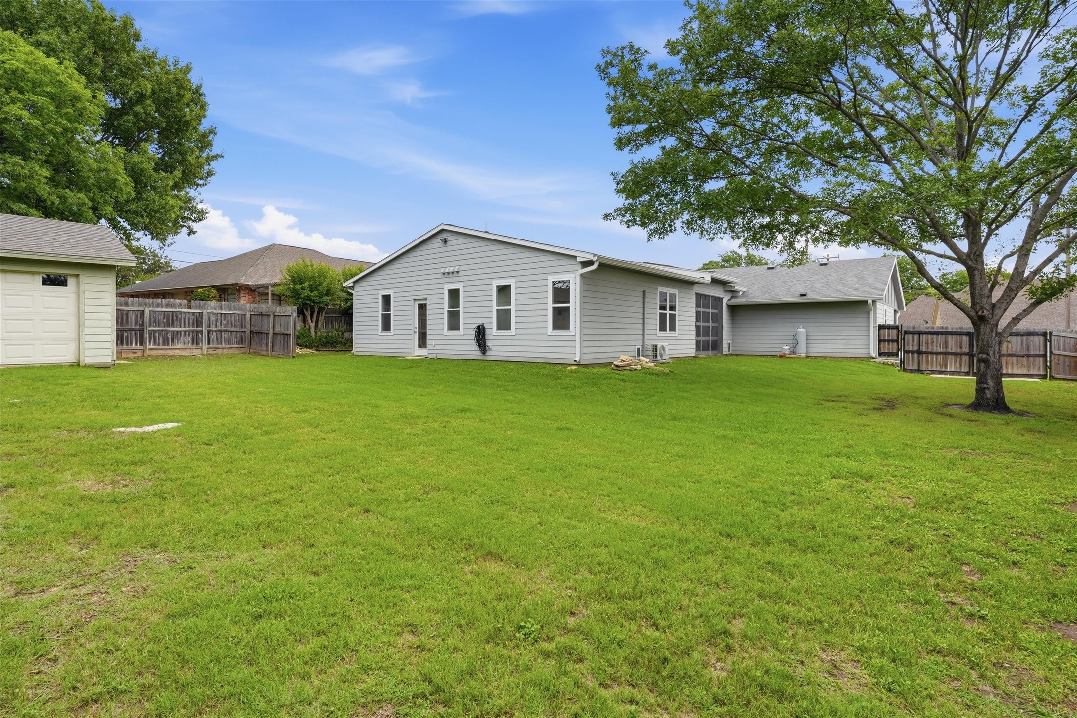 4902 Boquillas Court Granbury TX 76049