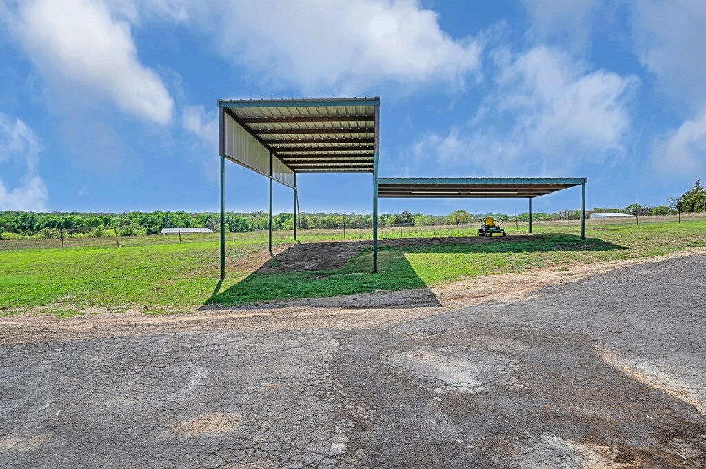 596 Saffle Road Robinson TX 76706