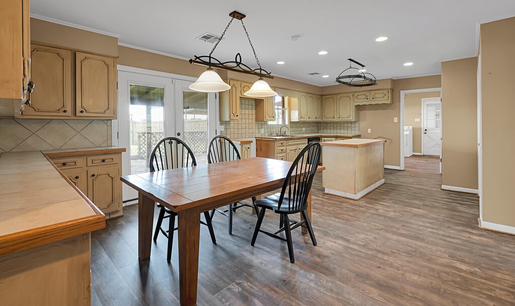 596 Saffle Road Robinson TX 76706