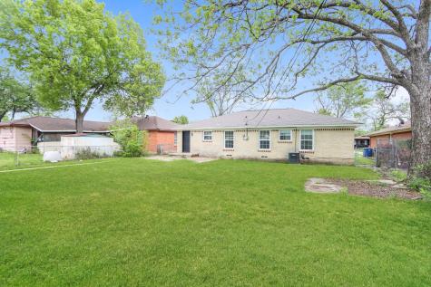 1823 Houghton Road Dallas TX 75217