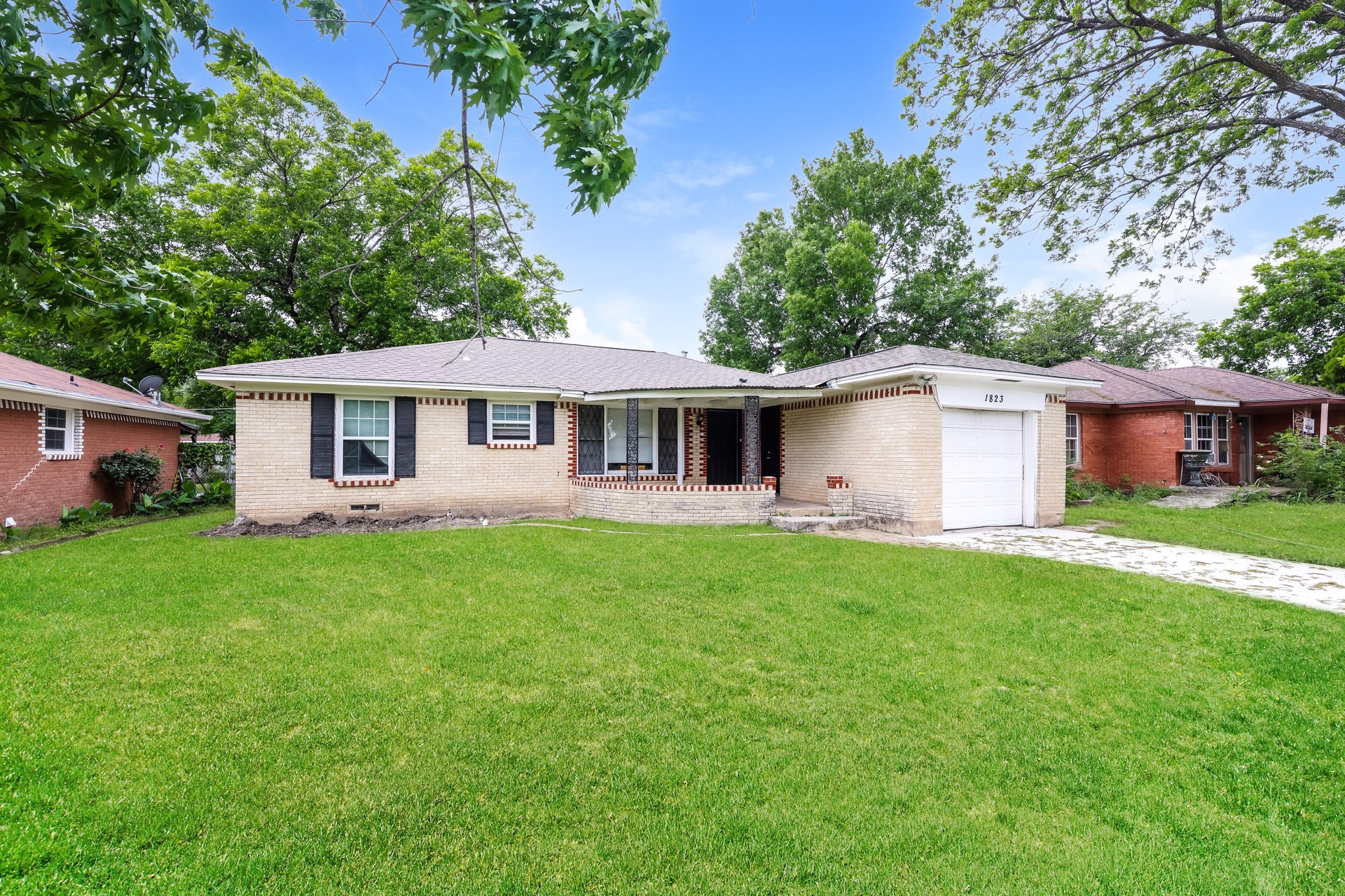 1823 Houghton Road Dallas TX 75217