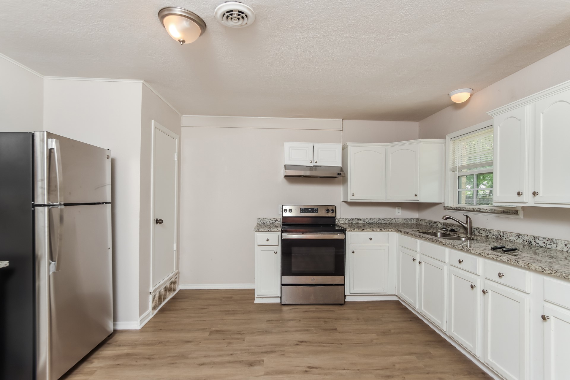 1823 Houghton Road Dallas TX 75217