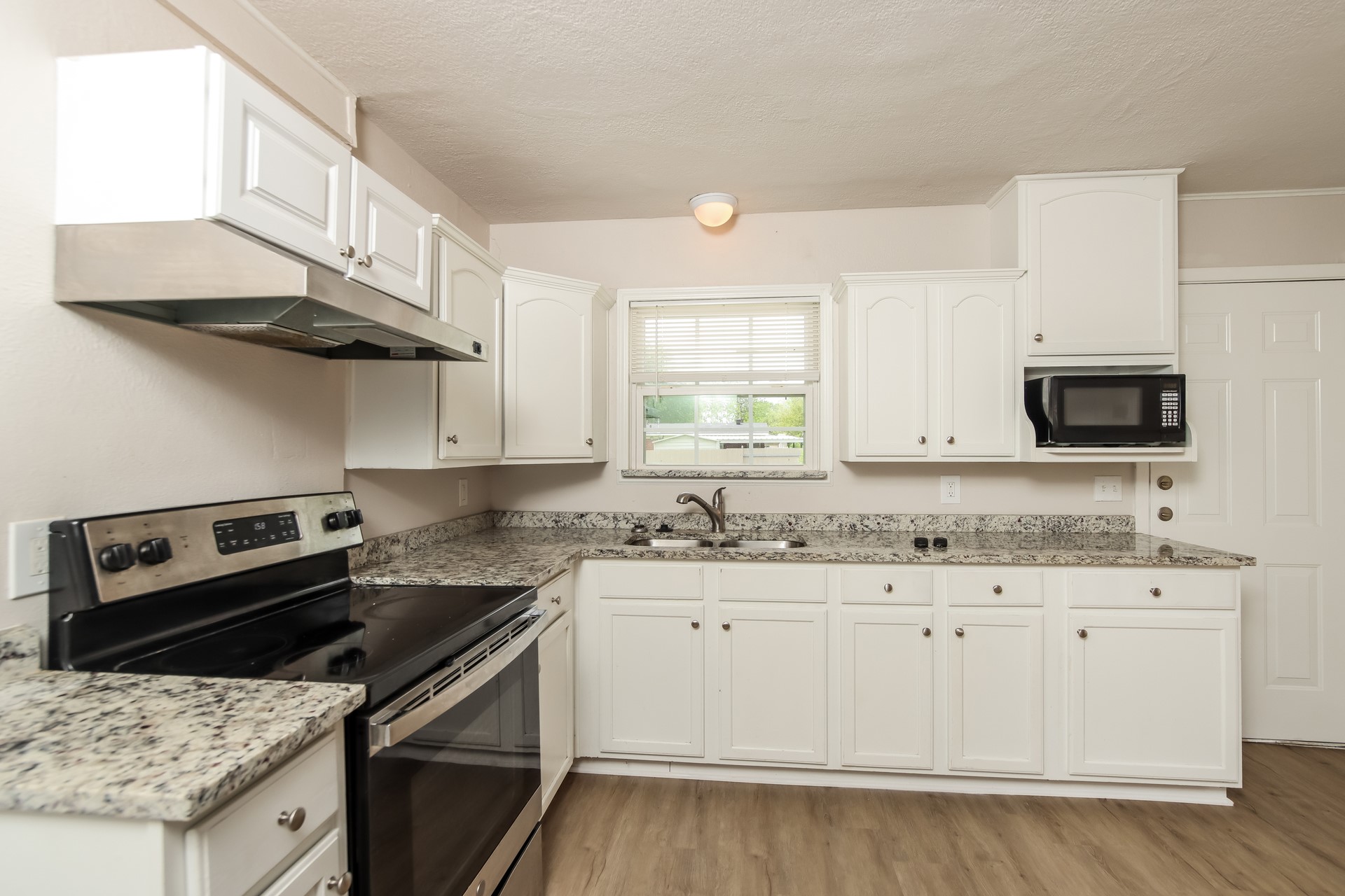 1823 Houghton Road Dallas TX 75217
