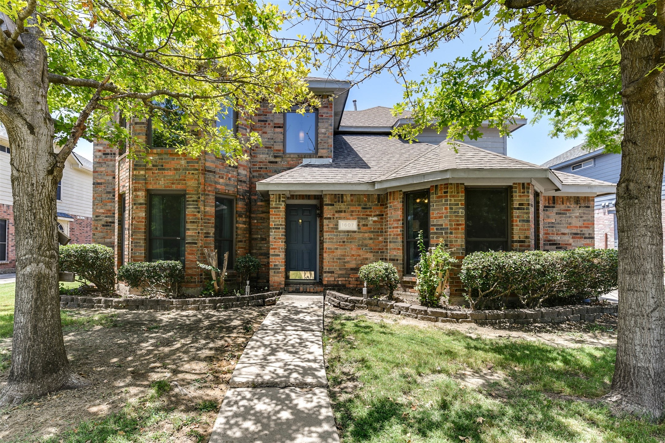 1607 Churchill Lane Mansfield TX 76063