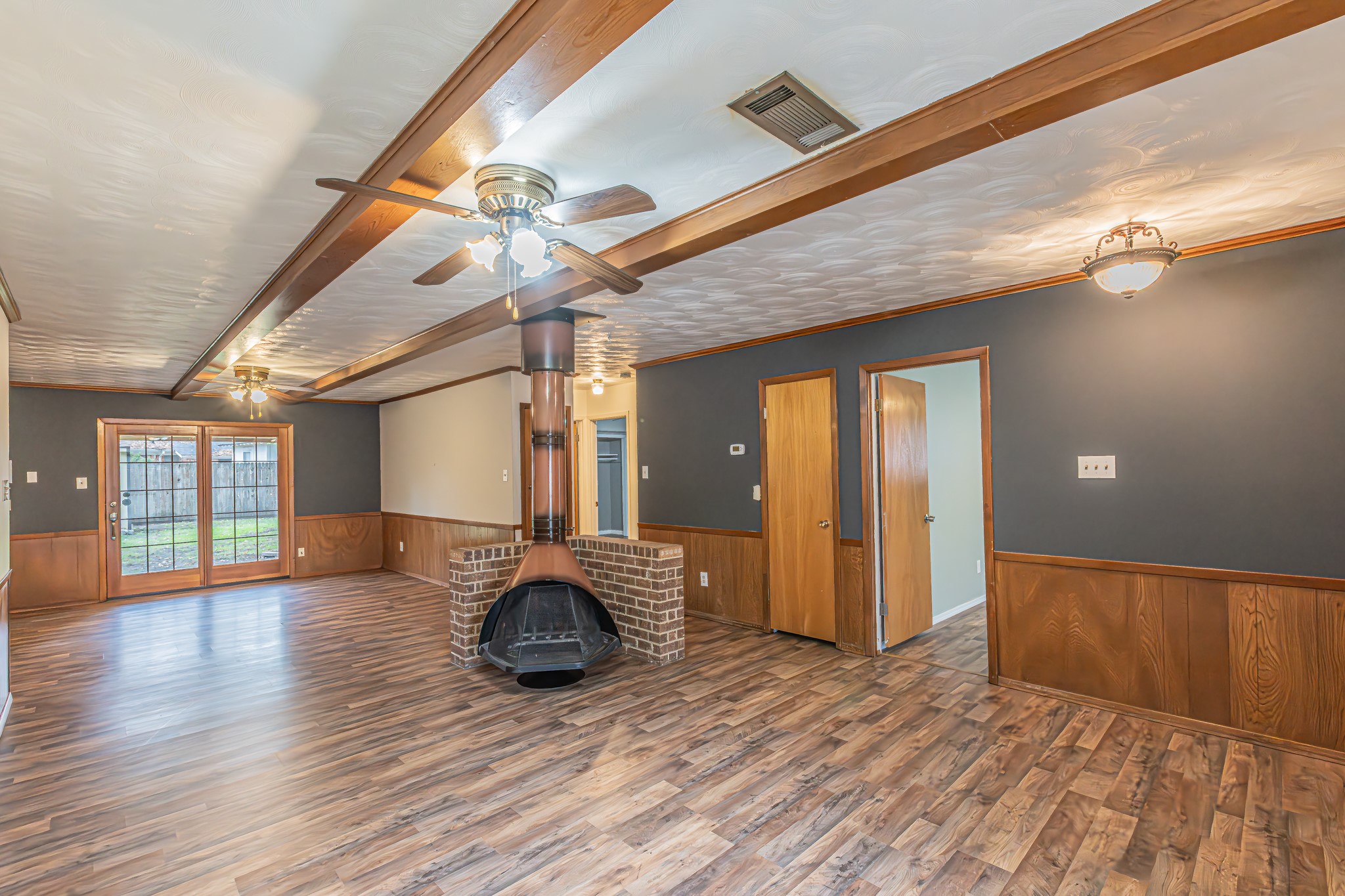 702 Fouts Drive Irving TX 75061