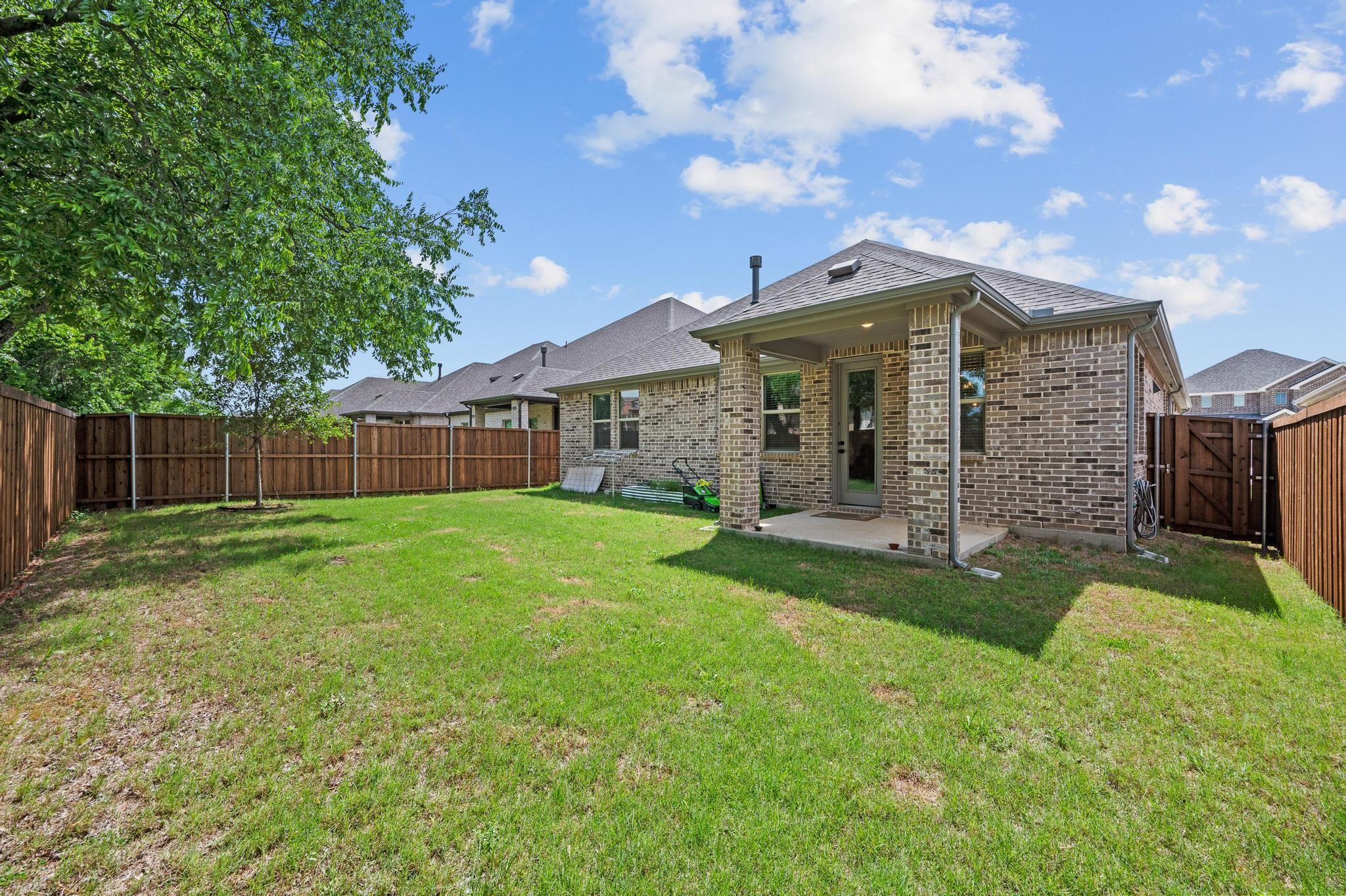 2848 Acadia Drive Corinth TX 76210