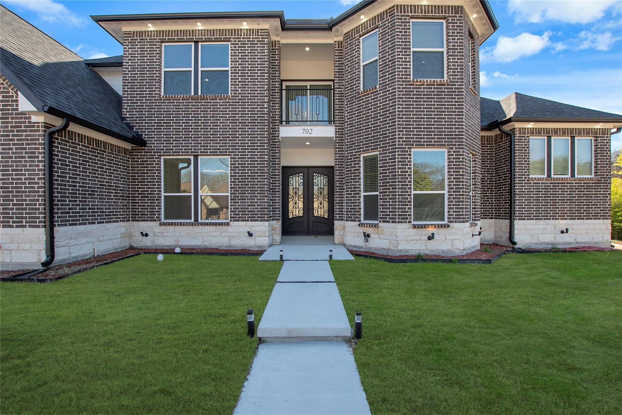 702 Linkcrest Drive Duncanville TX 75137