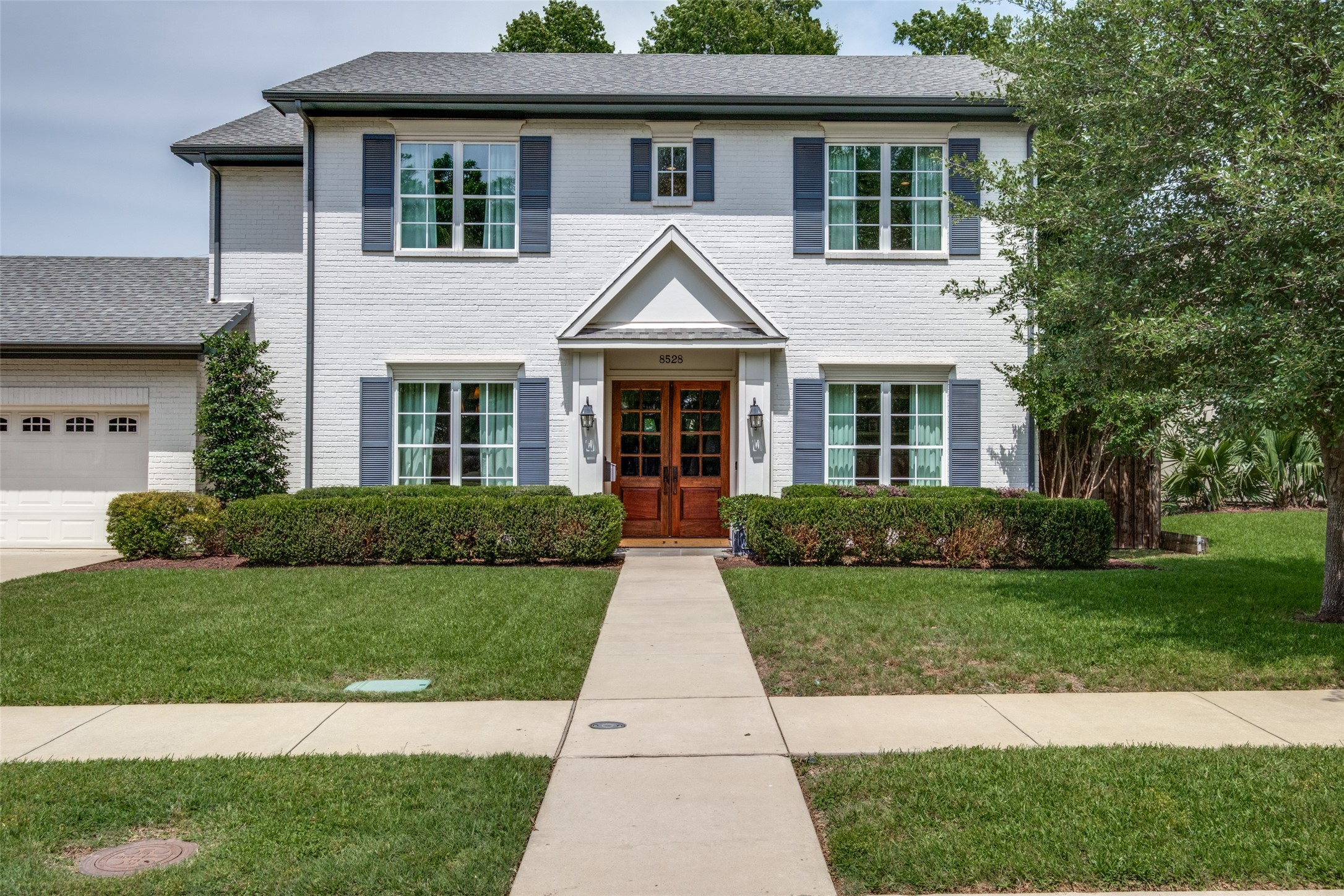 8528 Glencrest Lane Dallas TX 75209