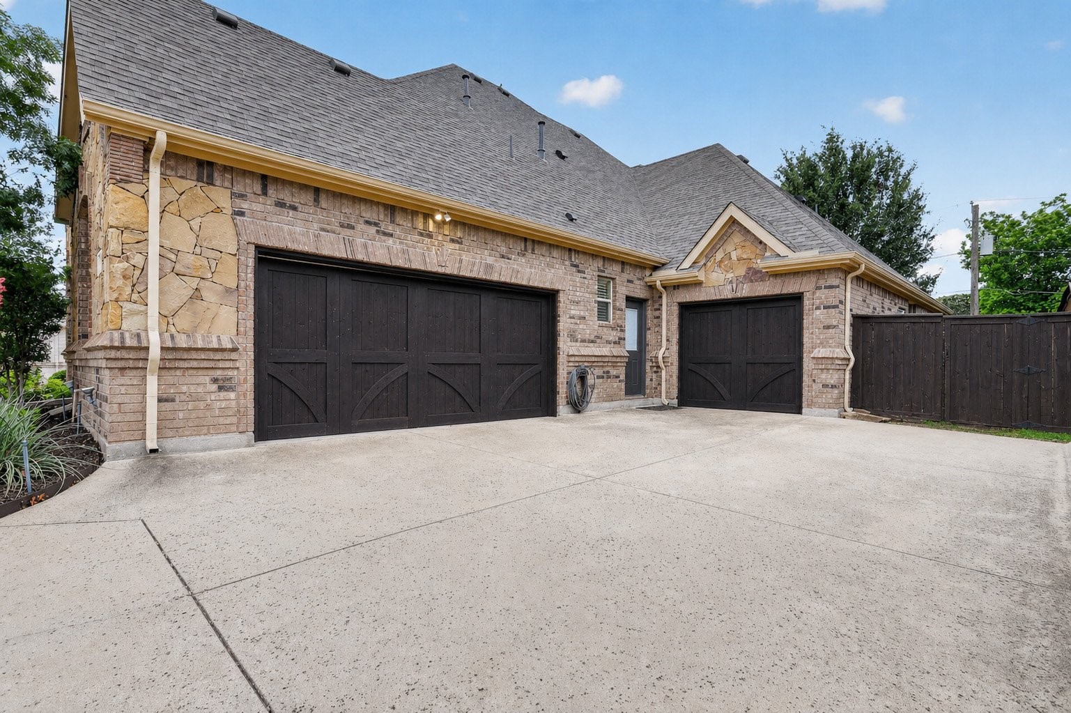 6505 Stone Creek Drive North Richland Hills TX 76182