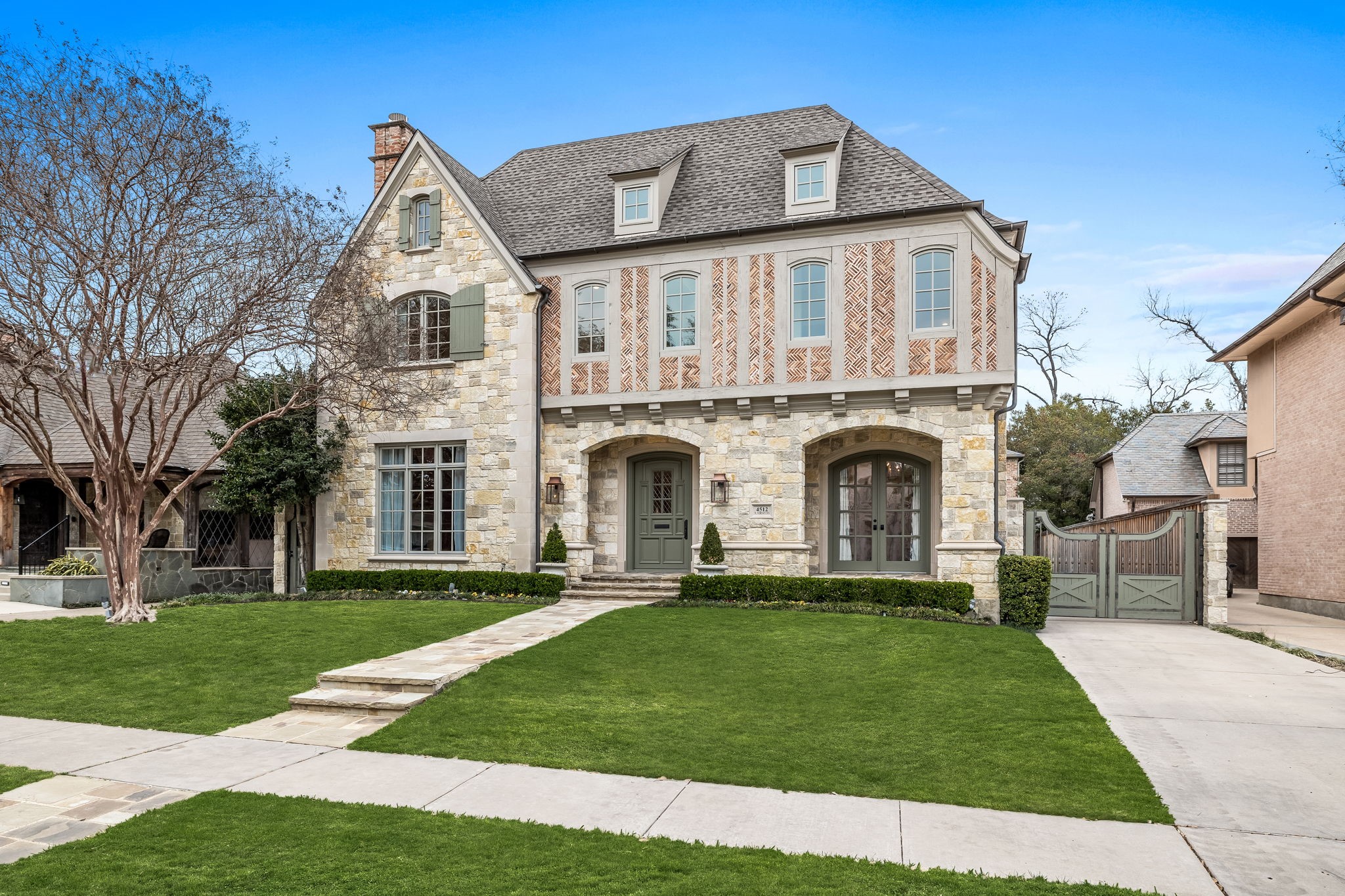 4512 N Versailles Avenue Highland Park TX 75205