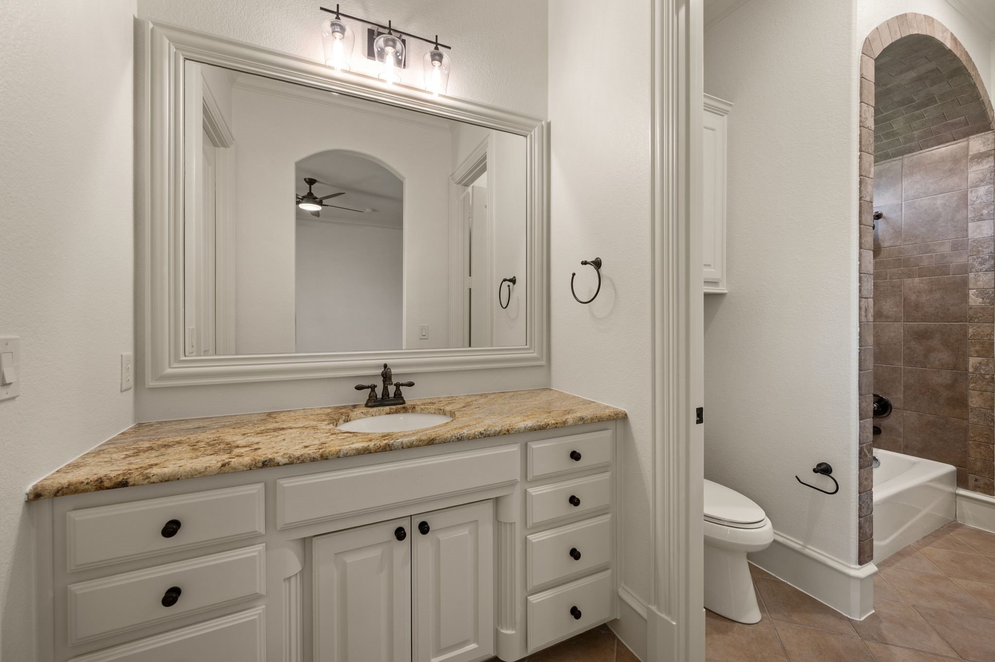 737 Manor Drive Argyle TX 76226